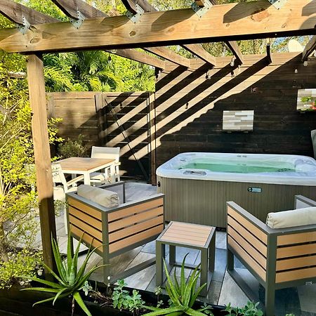 Hot Tub House On Golf Course! 10 Mins To The Beach 迈阿密 外观 照片
